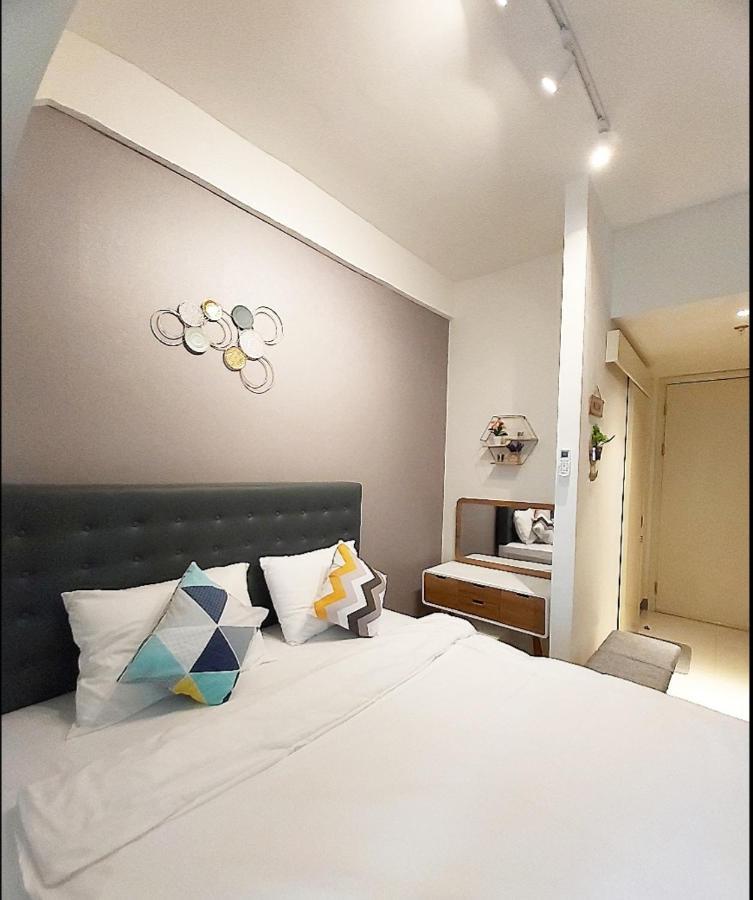 Apartemen Amor Pakuwon City Surabaya Exterior photo